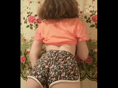 ❤️ سیکسی نوجوان بیب کیمرے پر اپنی شارٹس اتار رہی ہے۔ ❤️ مقعد ویڈیو پر ur.milf300com.ru ️❤
